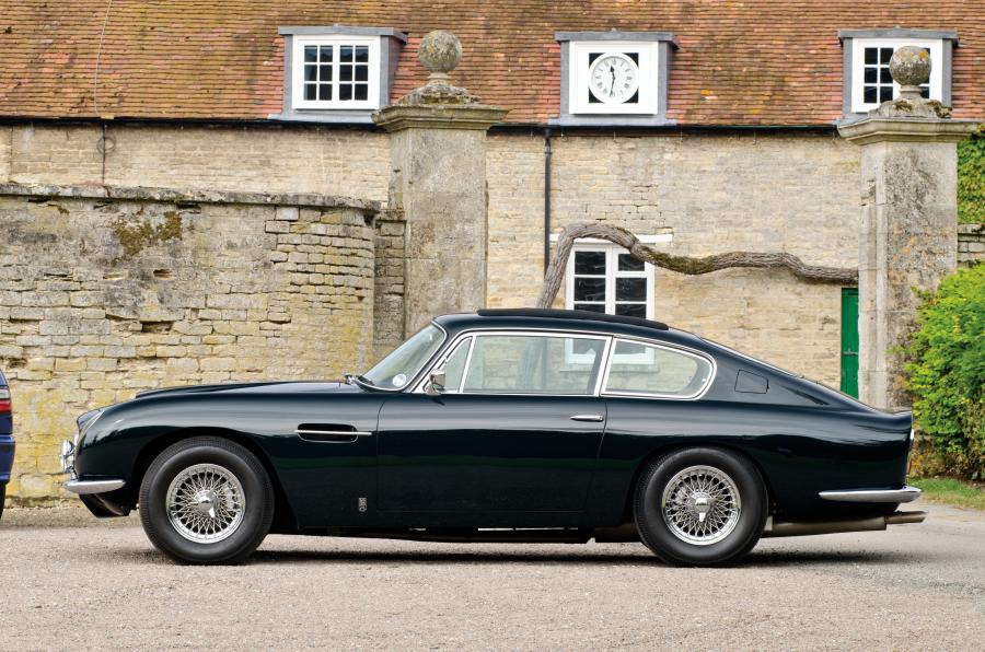  Aston Martin DB6 (3211/R) 1967 года  (фото 21 из 24)